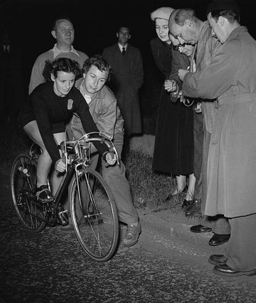 Eileen Sheridan on her bike