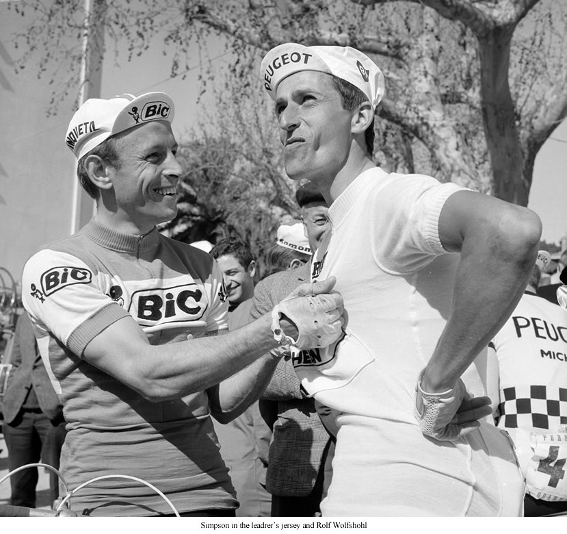 Simson wearing the leader's white jersey and Rolf Wolfshohl